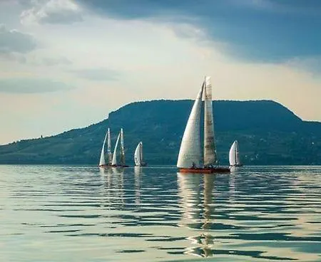 דירה Aranykagylo Nyaralohaz *