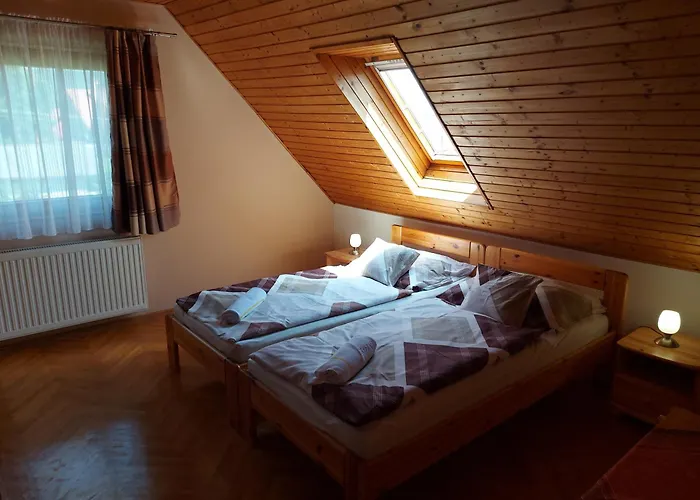 Apartament Aranykagylo Nyaralohaz Badacsonytomaj